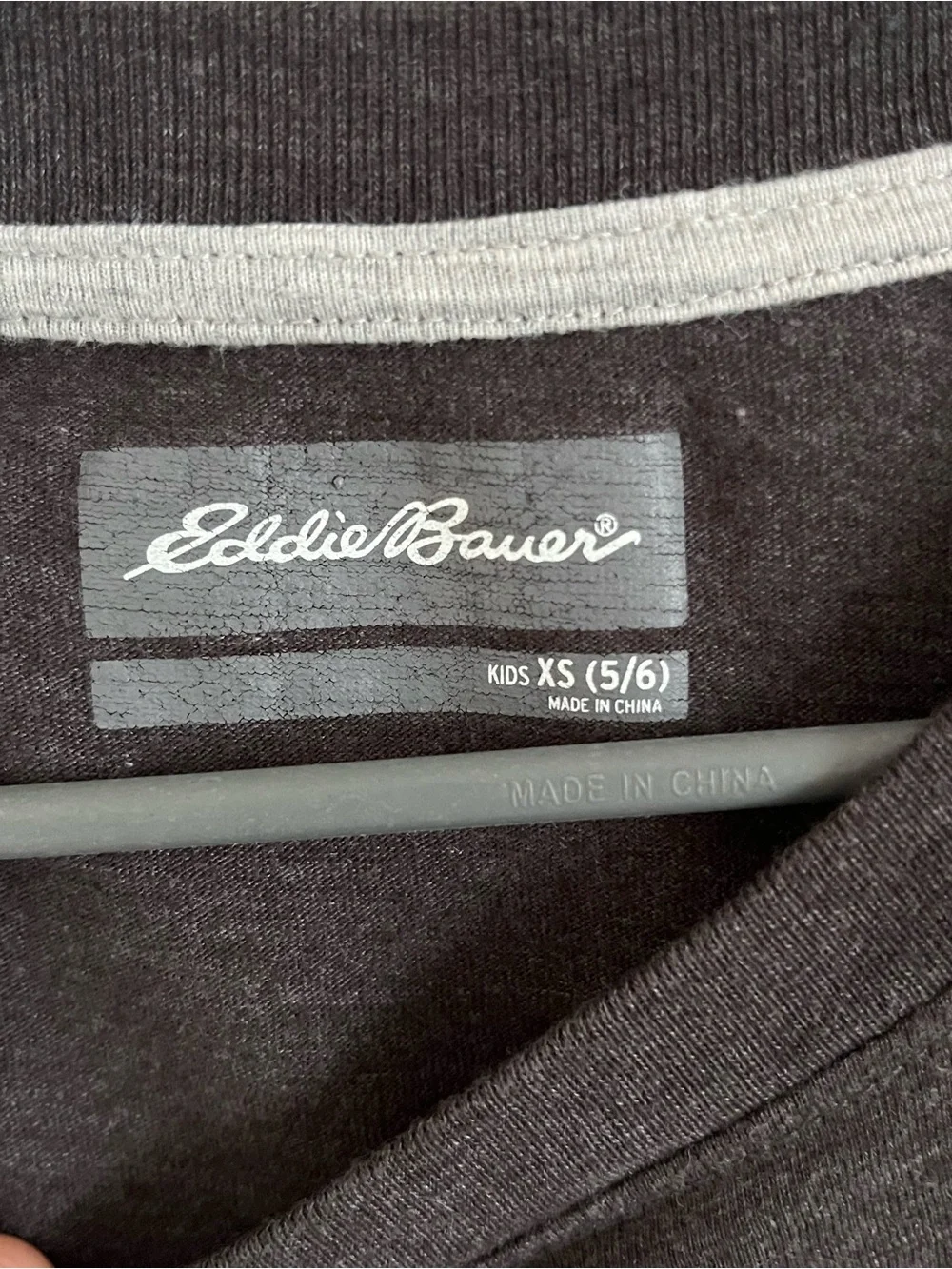 Eddie Bauer Boys Long Sleeve Colorblock Tee size XS (5/6)